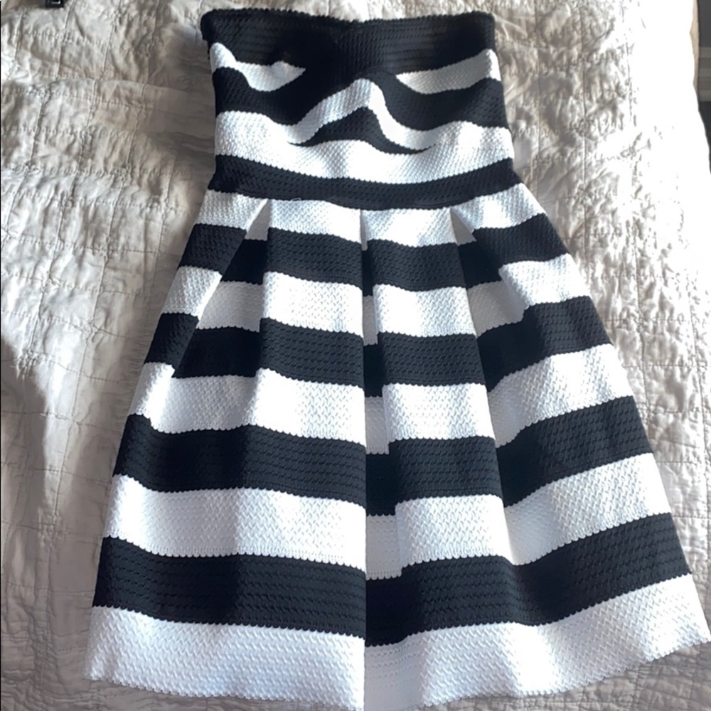 NWT strapless EXPRESS dress